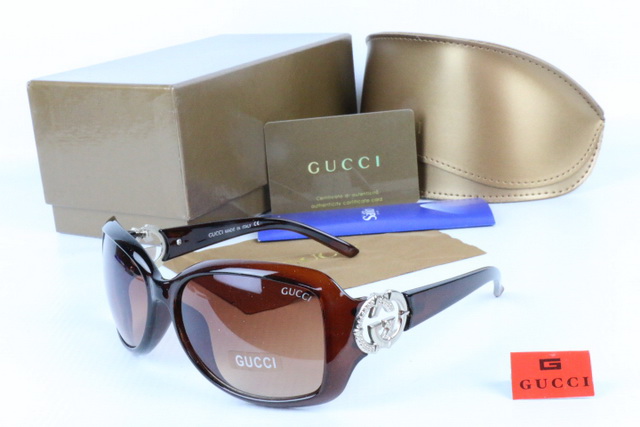 GUCCl Boutique Sunglasses 024